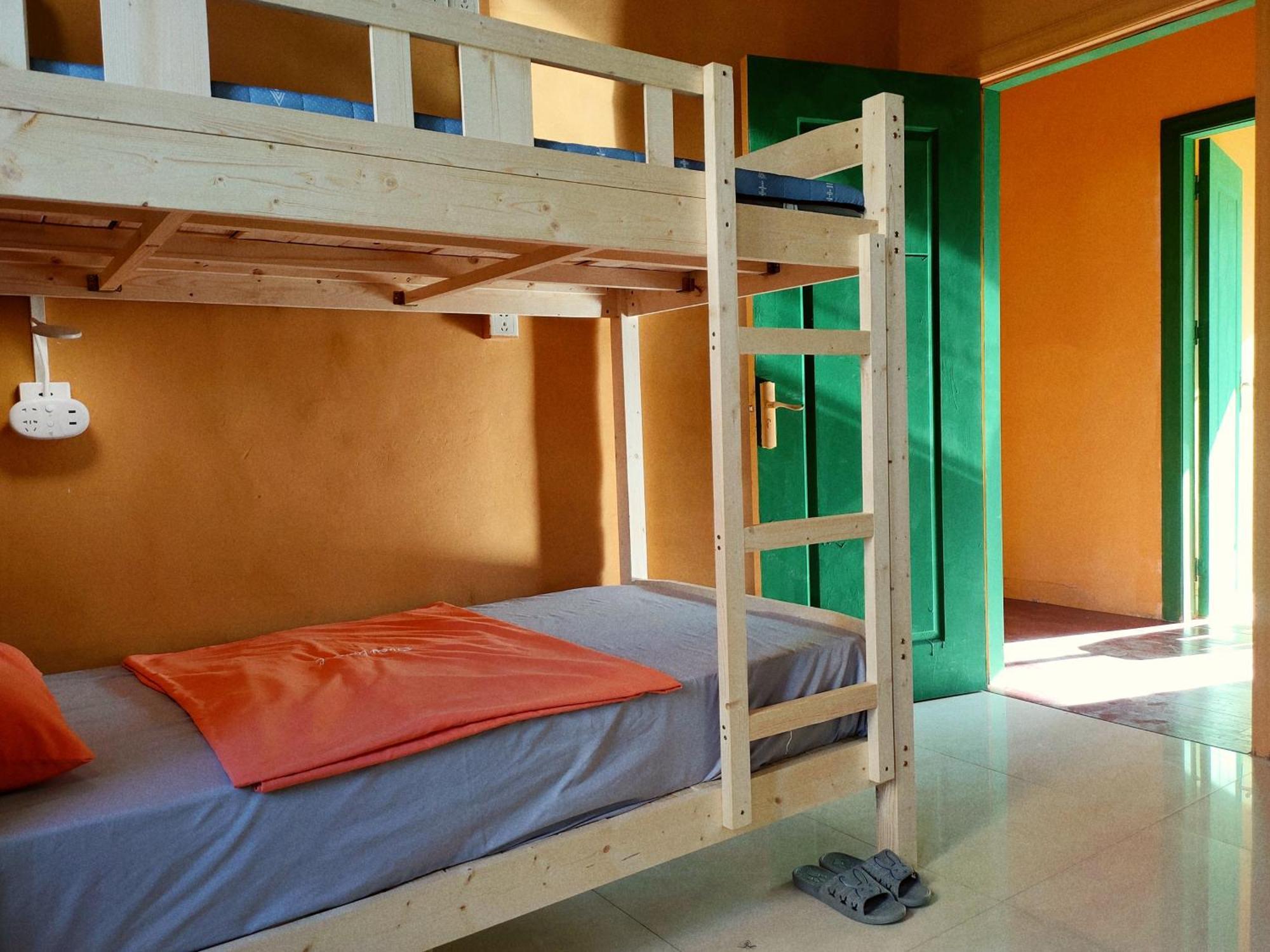 Foshan Cuba Youth Hostel Rum bild